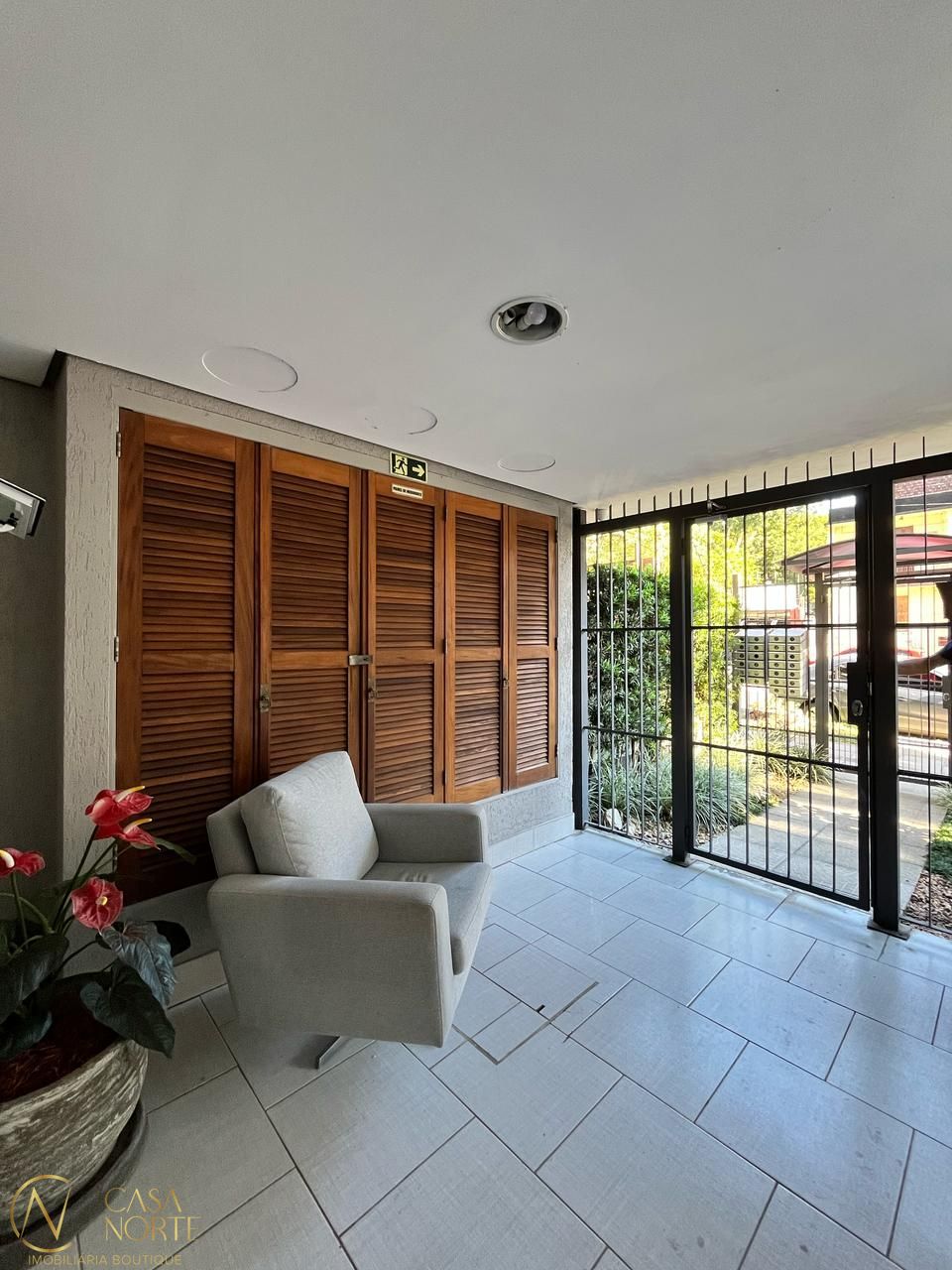 Apartamento à venda com 2 quartos, 63m², 1 suíte, 1 vaga, Rua Miguel Couto no bairro Menino Deus em Porto Alegre