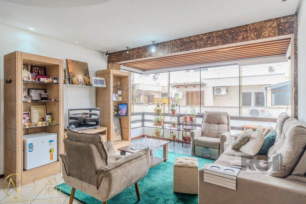 Apartamento à venda com 2 quartos, 94m², 1 vaga, Rua São Luís no bairro Santana em Porto Alegre