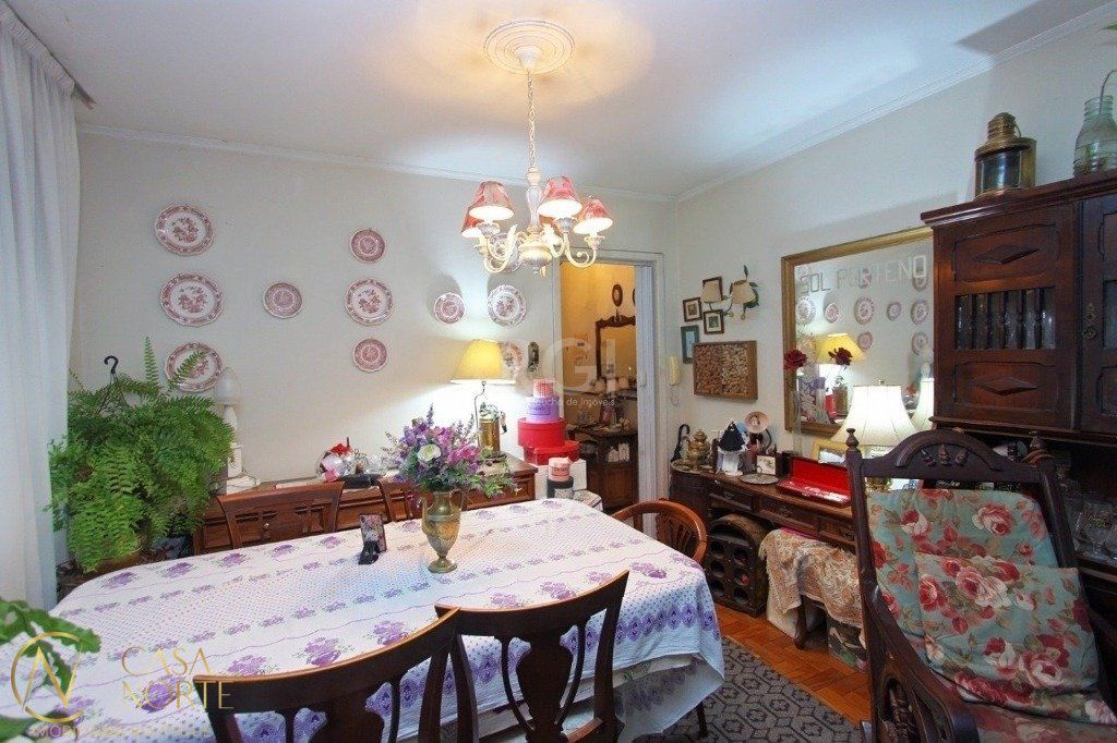 Apartamento à venda com 3 quartos, 94m², Rua Mariante no bairro Rio Branco em Porto Alegre