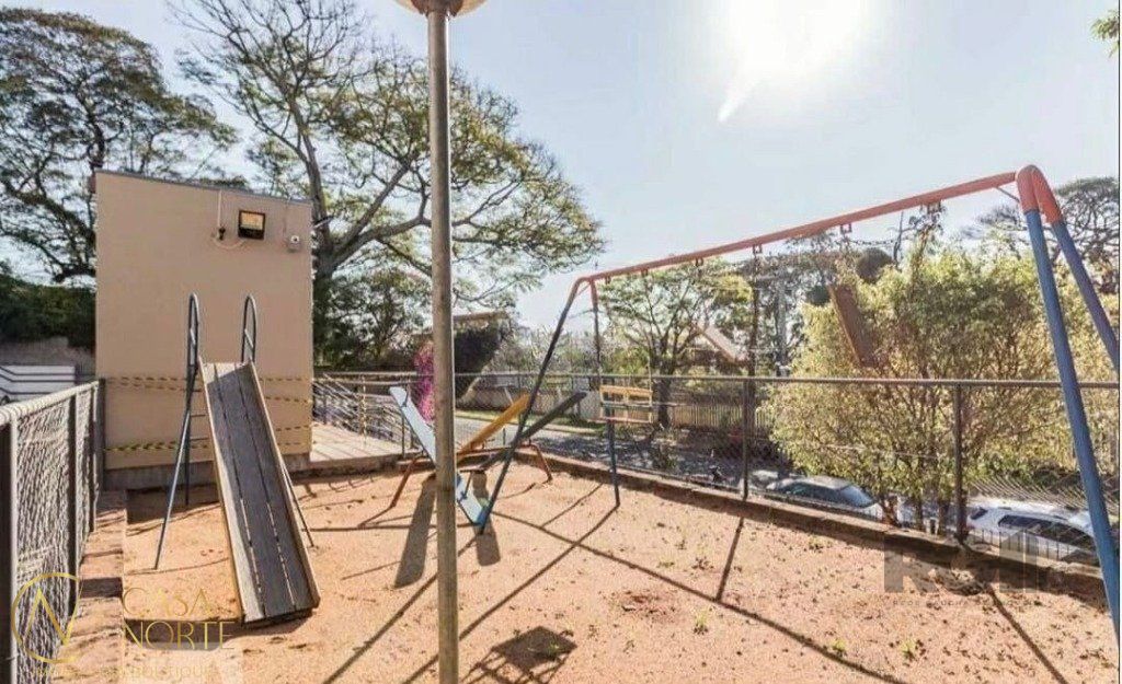 Apartamento à venda com 2 quartos, 42m², Rua Intendente Alfredo Azevedo no bairro Glória em Porto Alegre