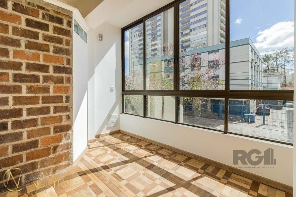 Apartamento à venda com 4 quartos, 135m², 4 suítes, 1 vaga, Rua Comendador Rodolfo Gomes no bairro Menino Deus em Porto Alegre