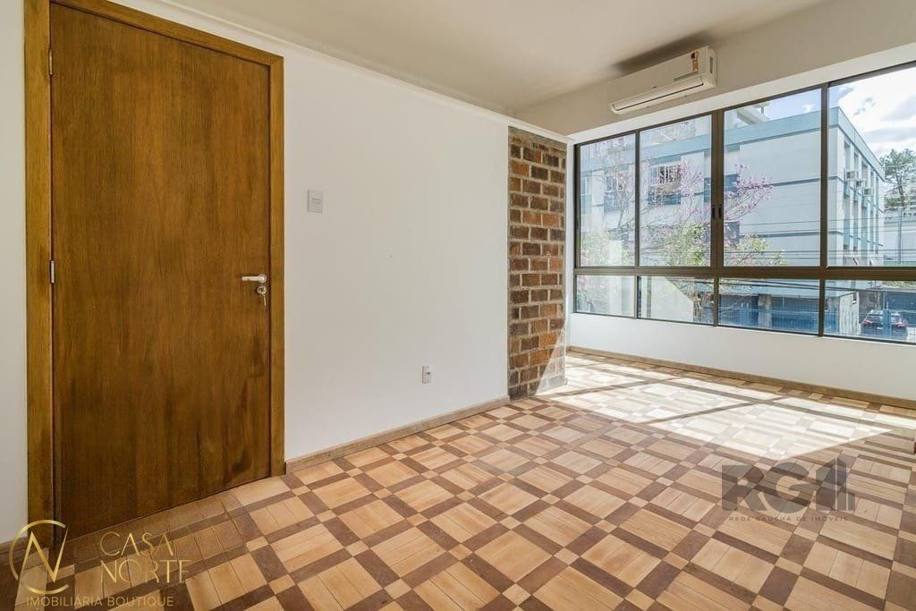 Apartamento à venda com 4 quartos, 135m², 4 suítes, 1 vaga, Rua Comendador Rodolfo Gomes no bairro Menino Deus em Porto Alegre