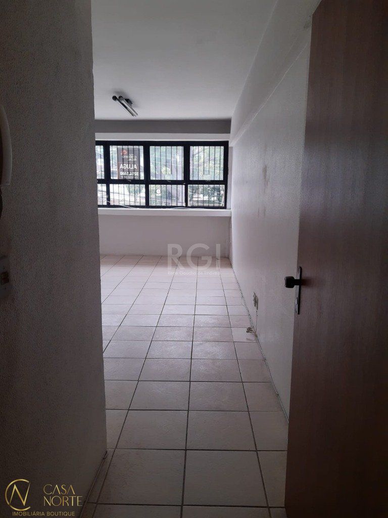 Sala Comercial à venda , 29m², Avenida Nonoai no bairro Nonoai em Porto Alegre