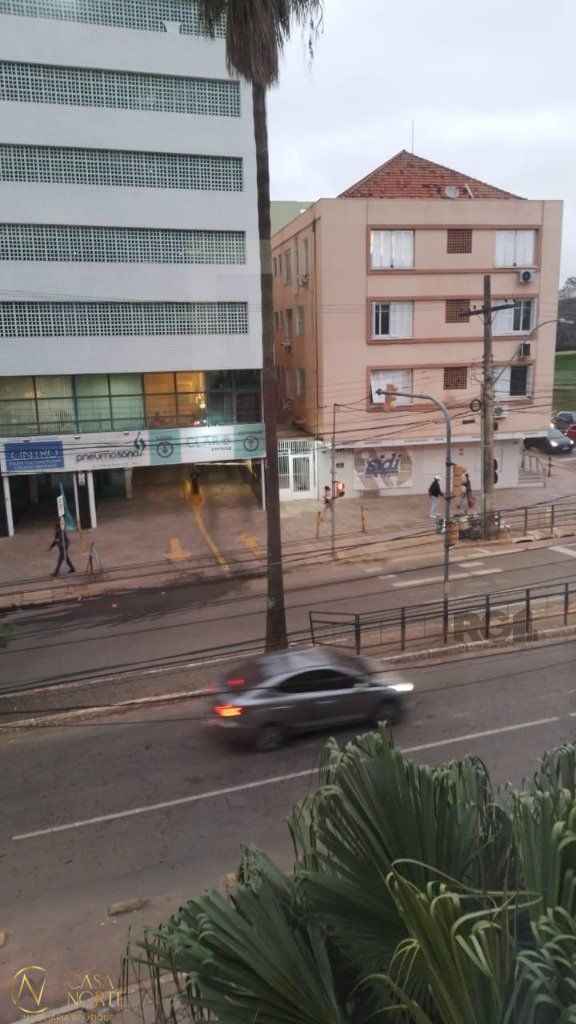 Apartamento à venda com 2 quartos, 77m², Rua José de Alencar no bairro Menino Deus em Porto Alegre