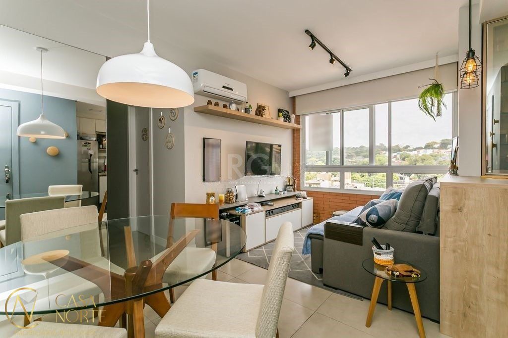 Apartamento à venda com 2 quartos, 55m², 1 suíte, 1 vaga, Rua Fonseca Ramos no bairro Medianeira em Porto Alegre