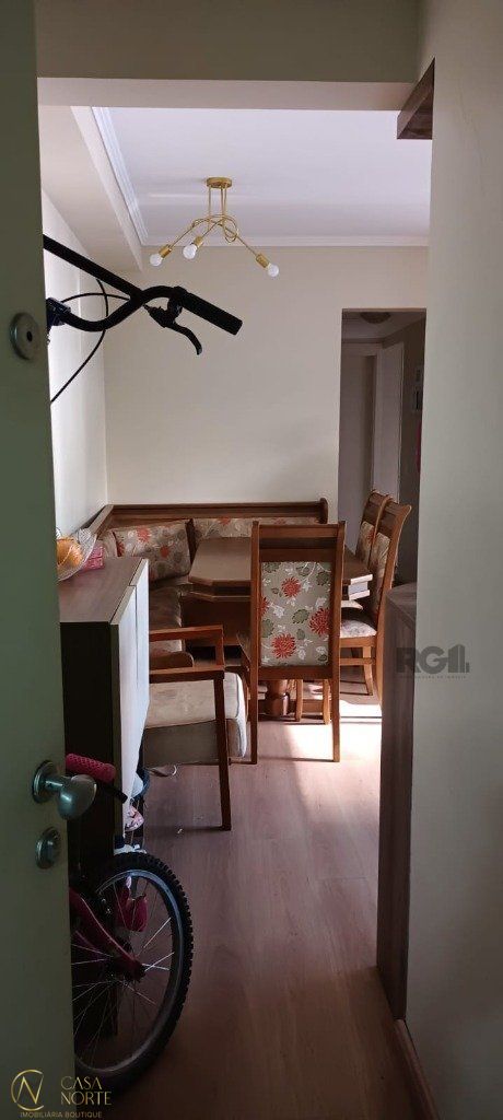 Apartamento à venda com 3 quartos, 80m², 1 suíte, 1 vaga, Rua Irmão Norberto Francisco Rauch no bairro Jardim Carvalho em Porto Alegre