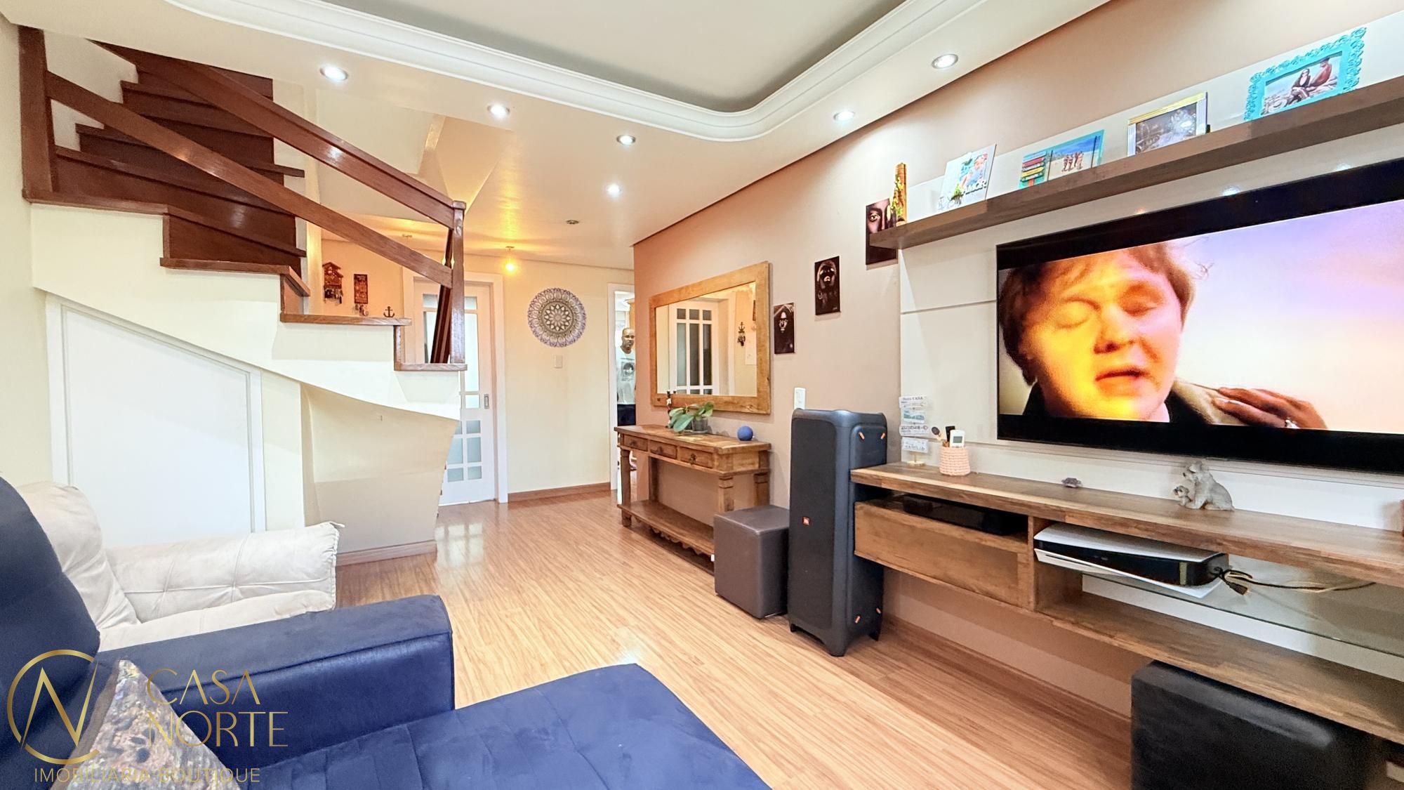 Cobertura à venda com 3 quartos, 139m², 1 vaga, Avenida João Wallig no bairro Passo da Areia em Porto Alegre