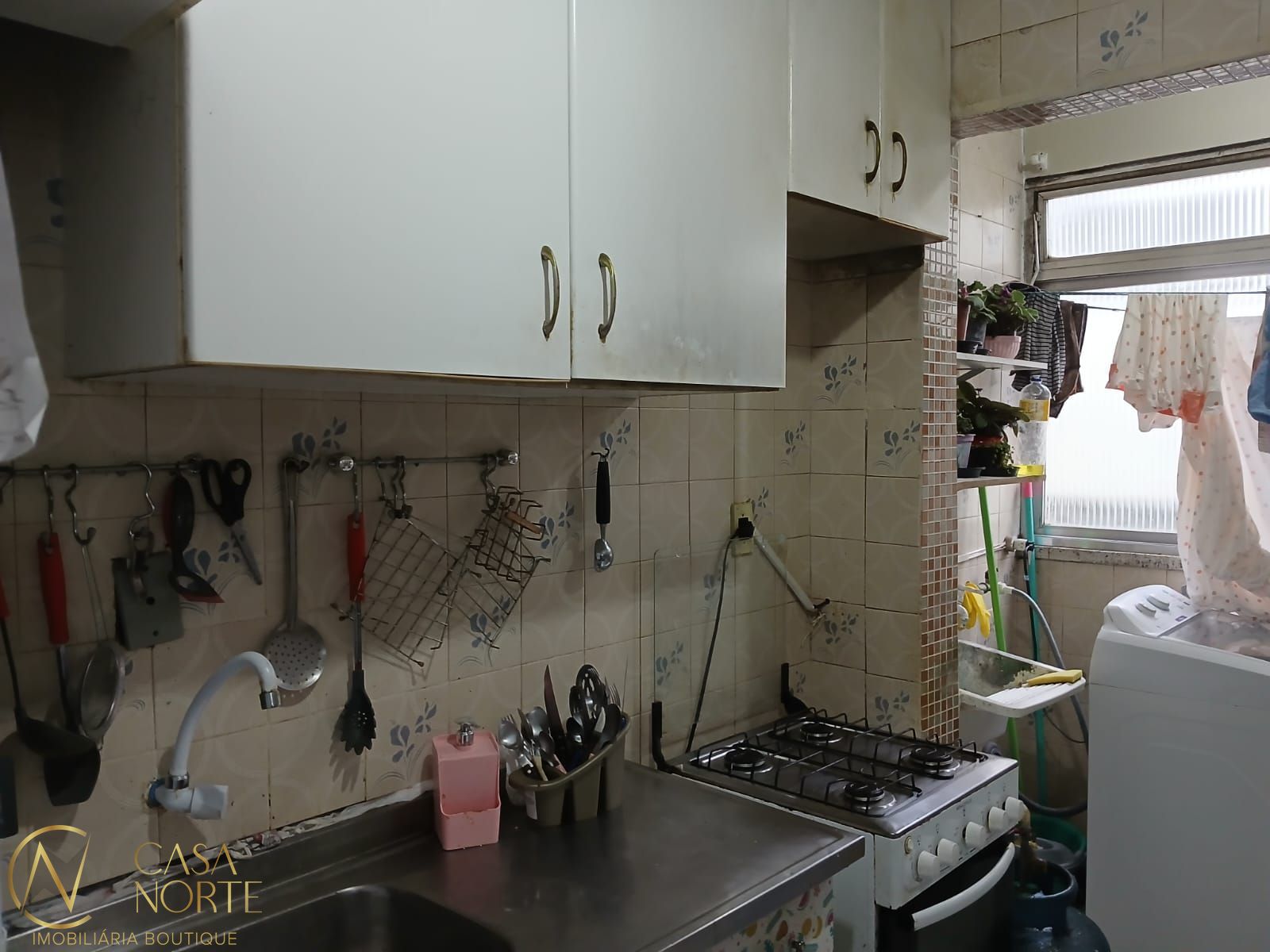 Apartamento à venda com 2 quartos, 58m², Rua Nunes no bairro Medianeira em Porto Alegre