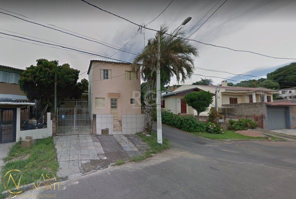 Sobrado à venda com 2 quartos, 60m², 1 vaga, Rua Tropeiro no bairro Campo Novo em Porto Alegre