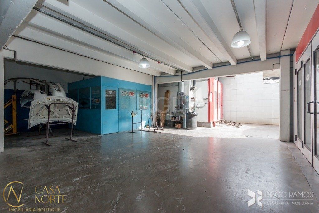 Prédio Comercial à venda , 2235m², 100 vagas, Avenida Otto Niemeyer no bairro Tristeza em Porto Alegre