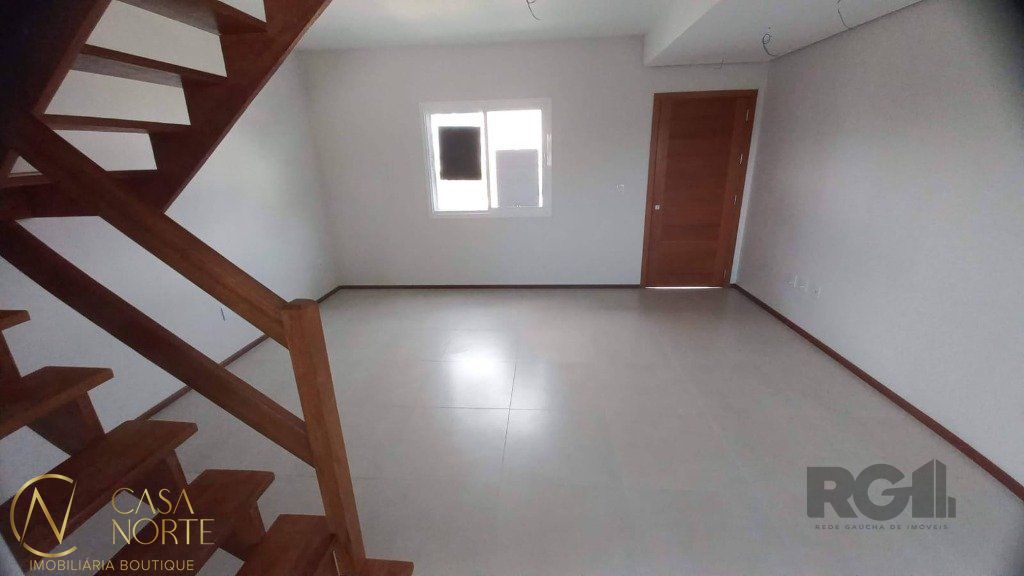 Casa de Condomínio à venda com 3 quartos, 88m², 1 suíte, 1 vaga, Rua Antônio Pinheiro Cabral no bairro Aberta dos Morros em Porto Alegre