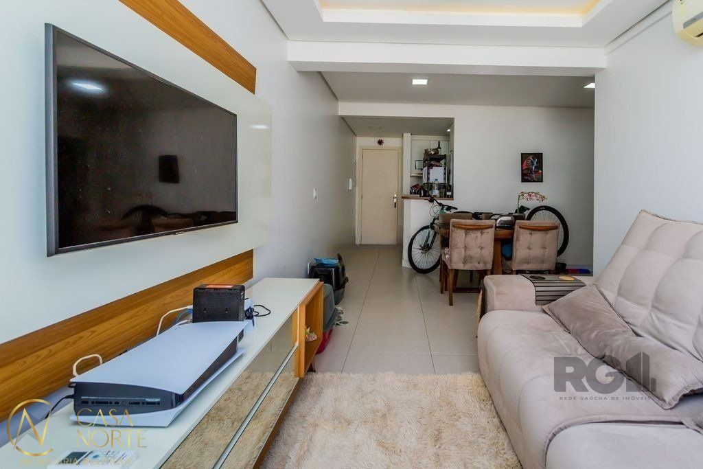 Apartamento à venda com 2 quartos, 87m², 1 suíte, 1 vaga, Rua Domingos Crescêncio no bairro Santana em Porto Alegre