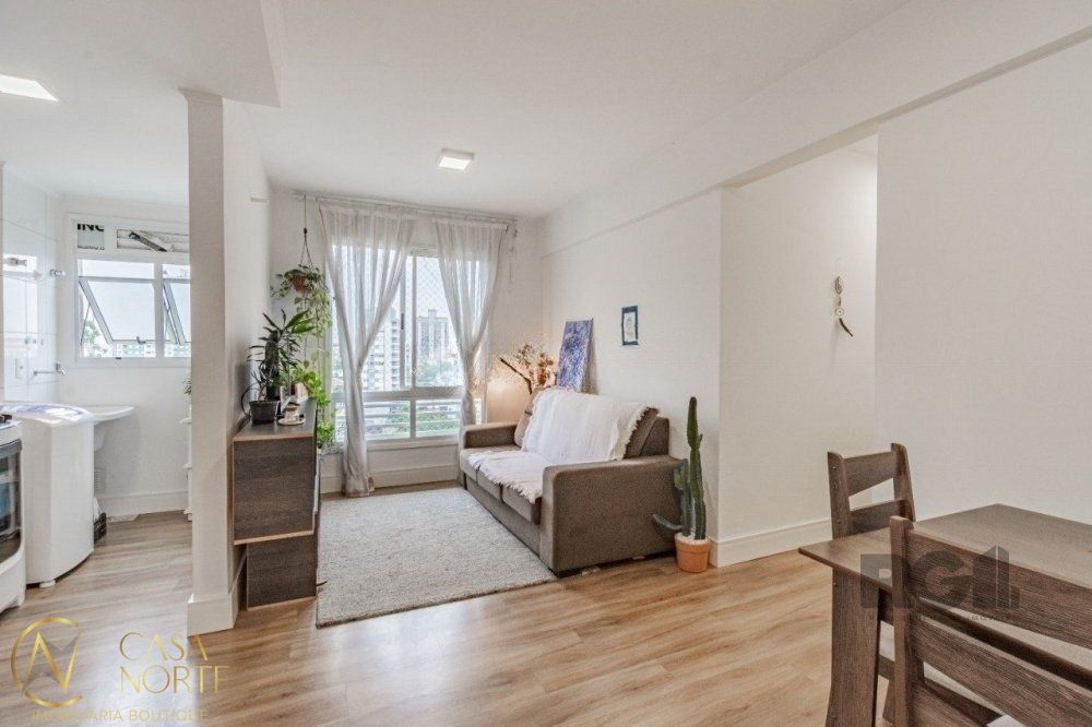 Apartamento à venda com 2 quartos, 50m², 1 vaga, Rua Aurelio Porto no bairro Partenon em Porto Alegre