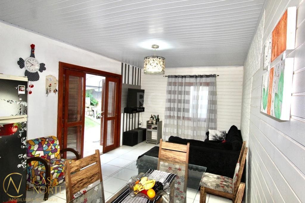 Casa à venda com 5 quartos, 90m², 1 suíte, 5 vagas, Rua Antônio Divan no bairro Teresópolis em Porto Alegre