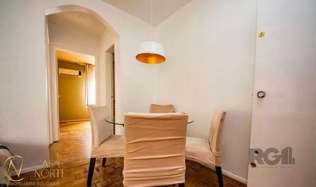 Apartamento à venda com 2 quartos, 55m², 1 suíte, Rua Ramiro Barcelos no bairro Bom Fim em Porto Alegre