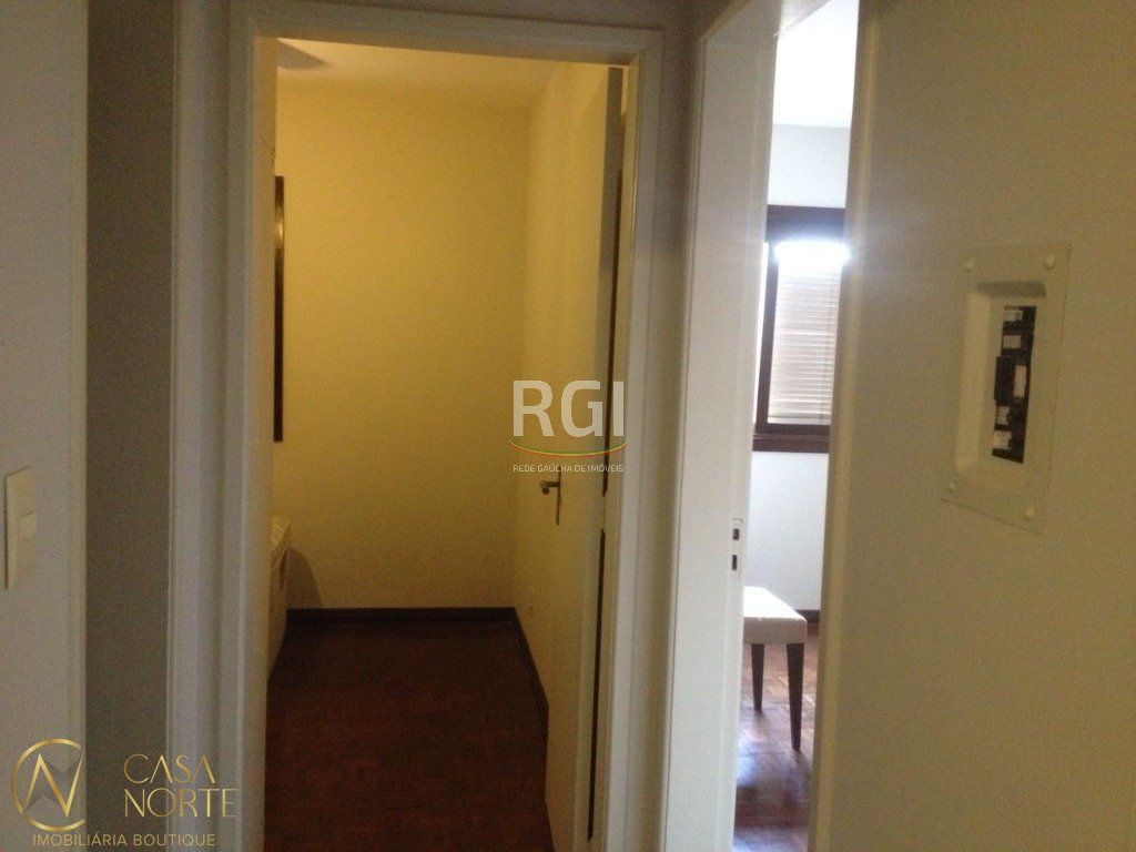 Apartamento à venda com 2 quartos, 67m², 1 vaga, Rua Carazinho no bairro Petrópolis em Porto Alegre