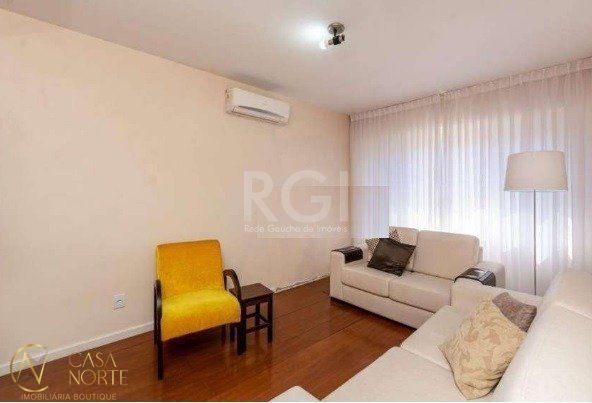 Apartamento à venda com 3 quartos, 97m², 1 suíte, 1 vaga, Avenida Bage no bairro Petrópolis em Porto Alegre