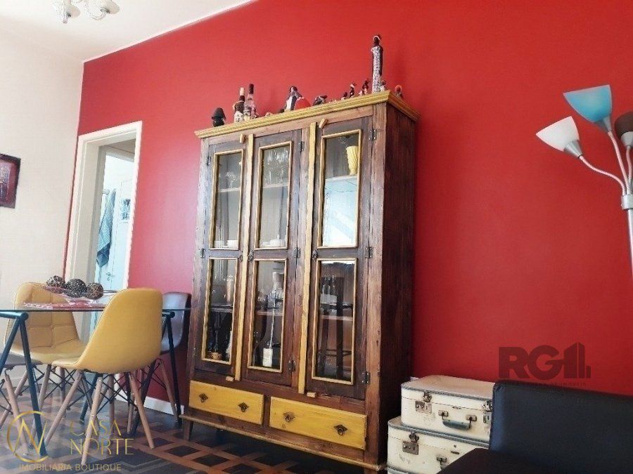 Apartamento à venda com 2 quartos, 62m², Rua Doutor Voltaire Pires no bairro Santo Antônio em Porto Alegre
