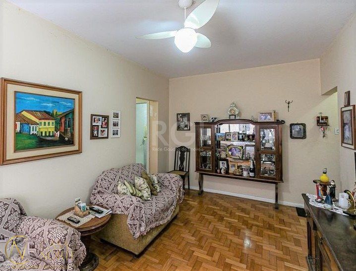Apartamento à venda com 2 quartos, 89m², Rua Duque de Caxias no bairro Centro Histórico em Porto Alegre
