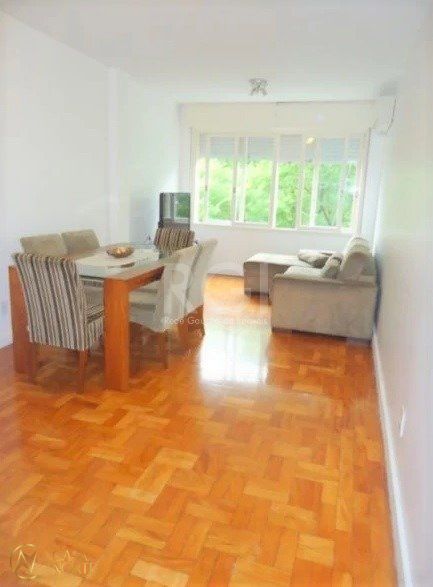 Apartamento à venda com 3 quartos, 104m², 1 suíte, 2 vagas, Avenida Plinio Brasil Milano no bairro Higienópolis em Porto Alegre