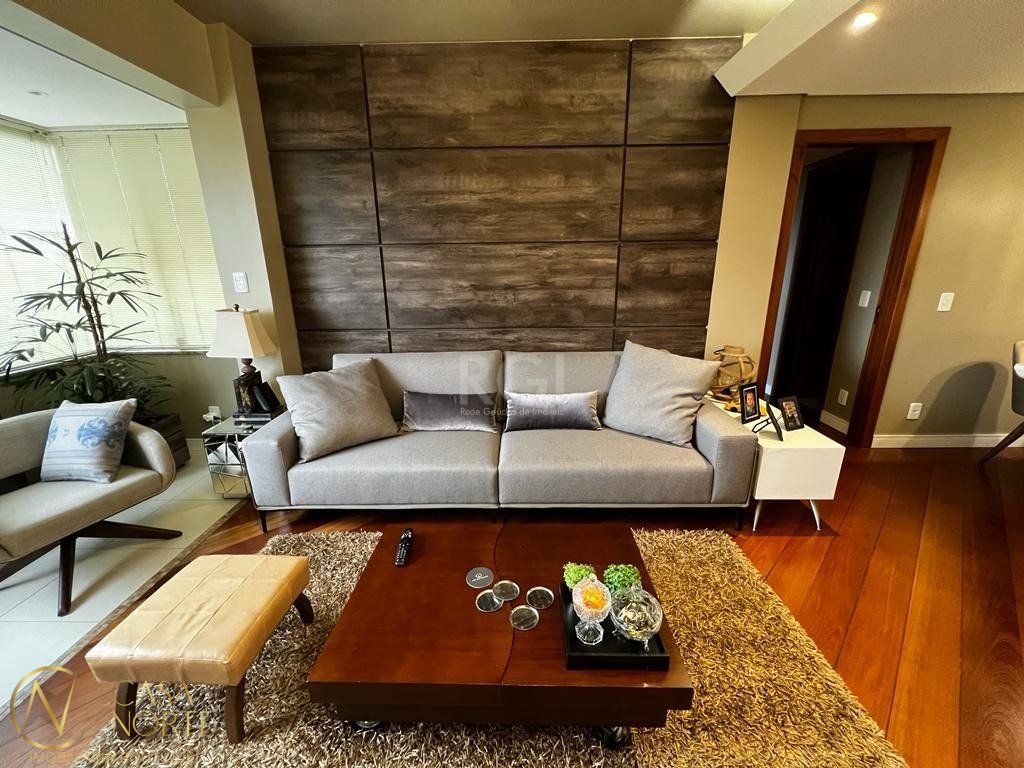 Apartamento à venda com 2 quartos, 91m², 1 suíte, 2 vagas, Rua Araruama no bairro Vila Jardim em Porto Alegre