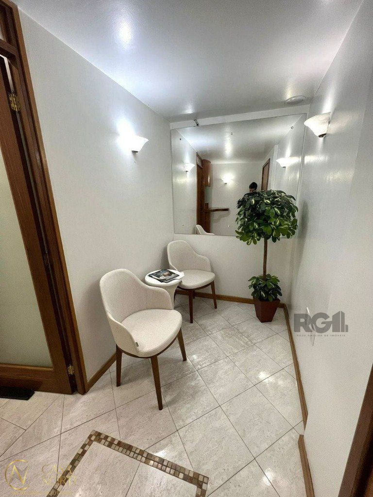 Sala Comercial à venda , 32m², Rua General Andrade Neves no bairro Centro Histórico em Porto Alegre