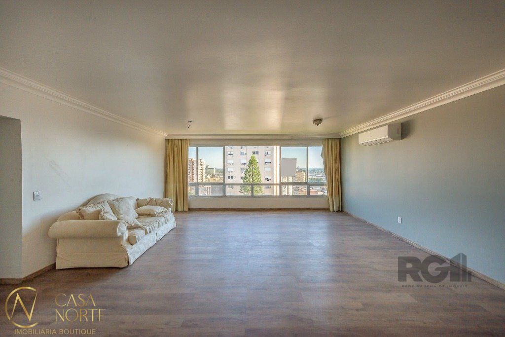 Apartamento à venda com 3 quartos, 120m², 1 suíte, 1 vaga, Rua Engenheiro Alvaro Nunes Pereira no bairro Moinhos de Vento em Porto Alegre