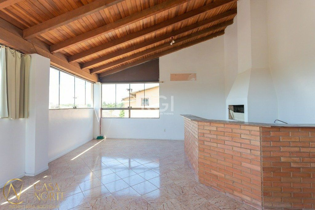 Cobertura à venda com 3 quartos, 118m², 1 vaga, Rua Doutor Ney Cabral no bairro Nonoai em Porto Alegre