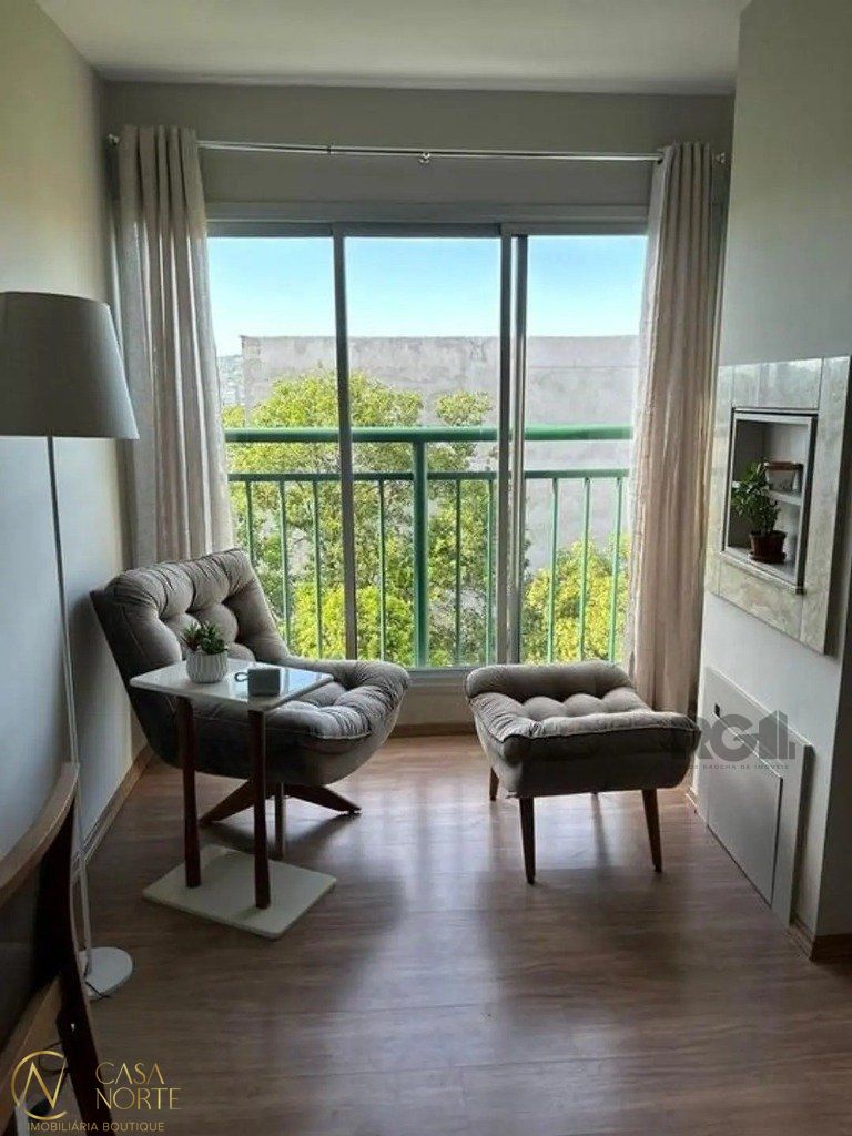 Apartamento à venda com 2 quartos, 67m², 1 suíte, 1 vaga, Rua São Mateus no bairro Bom Jesus em Porto Alegre