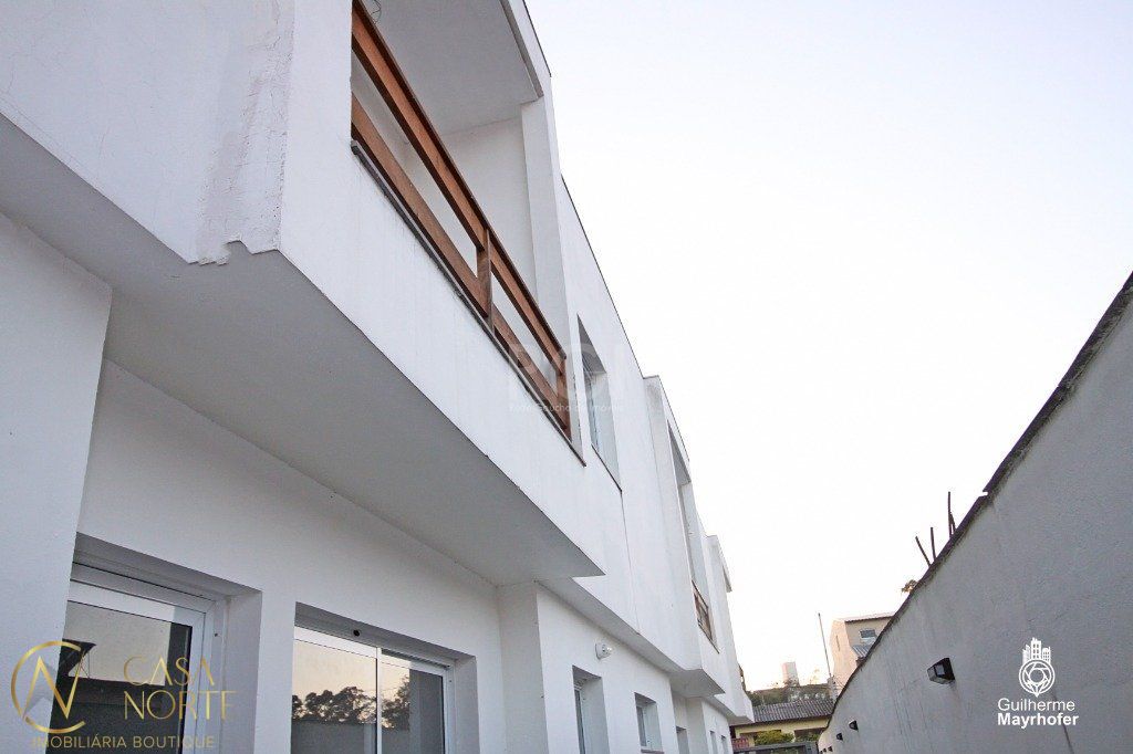 Casa de Condomínio à venda com 2 quartos, 80m², 1 vaga, Rua Aurora no bairro Vila Nova em Porto Alegre