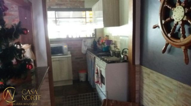 Casa à venda com 2 quartos, 220m², 5 vagas, Rua Marechal Mesquita no bairro Teresópolis em Porto Alegre