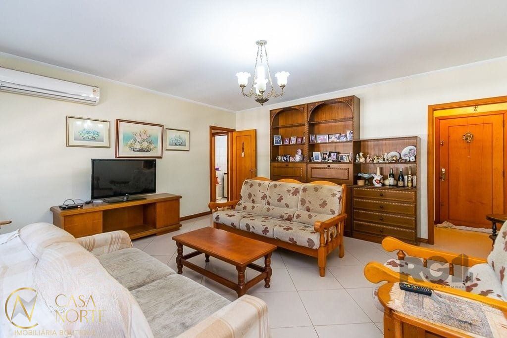 Apartamento à venda com 3 quartos, 114m², 1 suíte, 2 vagas, Avenida Benjamin Constant no bairro São João em Porto Alegre