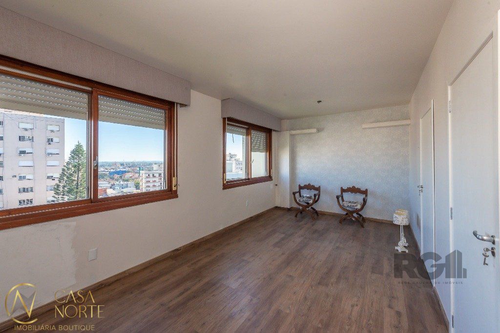 Apartamento à venda com 3 quartos, 120m², 1 suíte, 1 vaga, Rua Engenheiro Alvaro Nunes Pereira no bairro Moinhos de Vento em Porto Alegre
