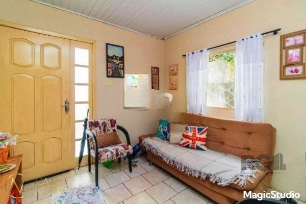 Casa à venda com 2 quartos, 70m², 3 vagas, Rua Banco Inglês no bairro Santa Tereza em Porto Alegre