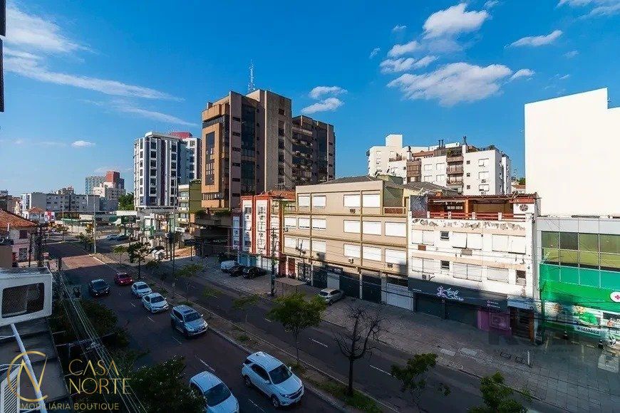 Apartamento à venda com 2 quartos, 74m², Avenida Benjamin Constant no bairro São João em Porto Alegre