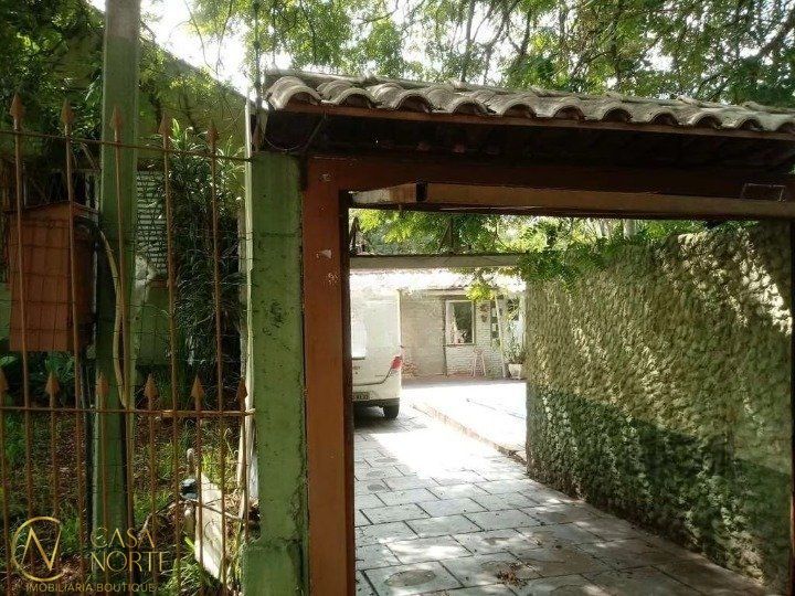 Casa à venda com 3 quartos, 100m², 1 suíte, 2 vagas, Rua Rudi Schaly no bairro Parque Santa Fé em Porto Alegre