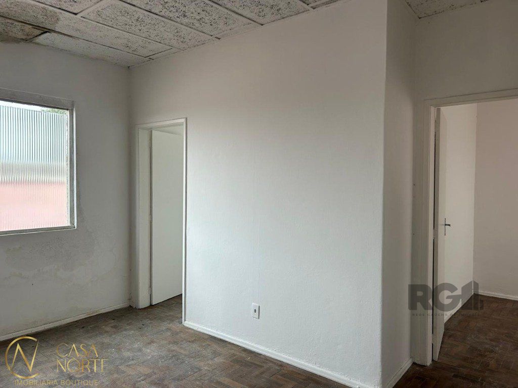 Apartamento à venda com 2 quartos, 42m², Rua Orfanotrófio no bairro Santa Tereza em Porto Alegre
