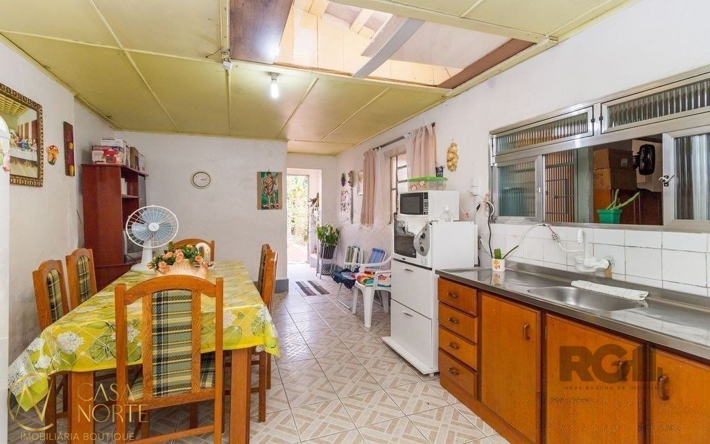 Casa à venda com 4 quartos, 127m², Rua Visconde do Herval no bairro Menino Deus em Porto Alegre