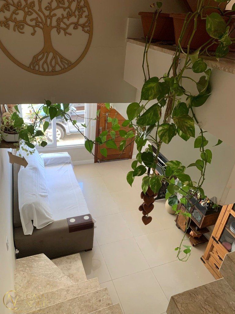 Casa de Condomínio à venda com 2 quartos, 69m², 2 suítes, 1 vaga, Estrada Vila Maria no bairro Cavalhada em Porto Alegre