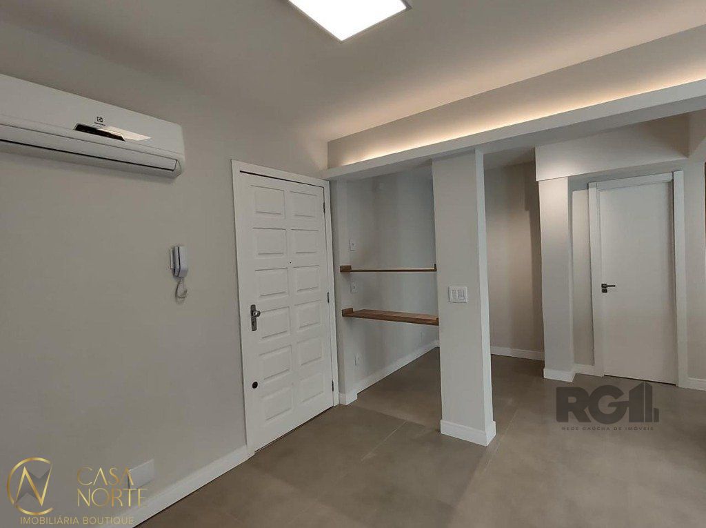 Apartamento à venda com 2 quartos, 67m², 1 vaga, Rua Carazinho no bairro Petrópolis em Porto Alegre