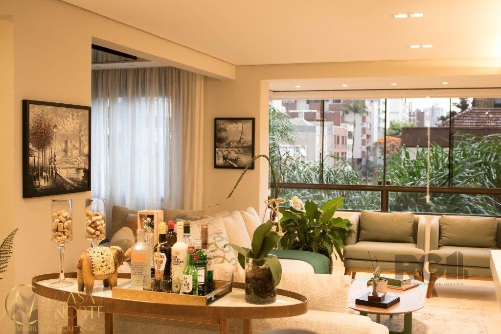 Apartamento à venda com 2 quartos, 112m², 2 suítes, Avenida Lageado no bairro Petrópolis em Porto Alegre