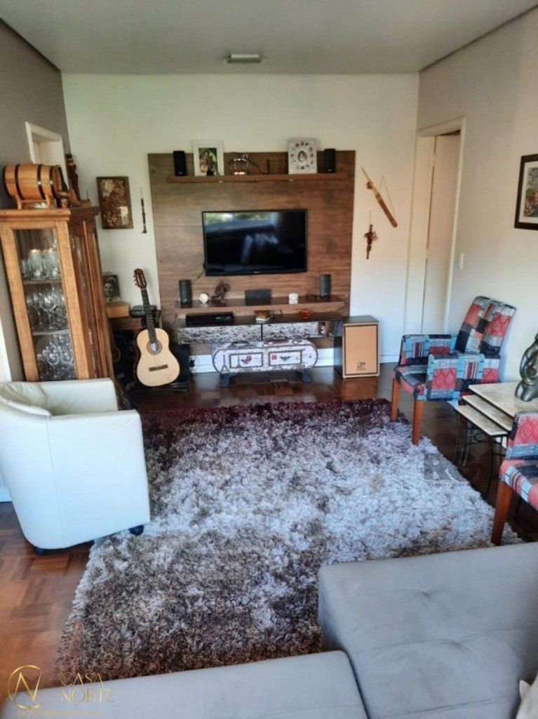 Apartamento à venda com 2 quartos, 98m², 1 suíte, 1 vaga, Avenida Pinheiro Borda no bairro Cristal em Porto Alegre