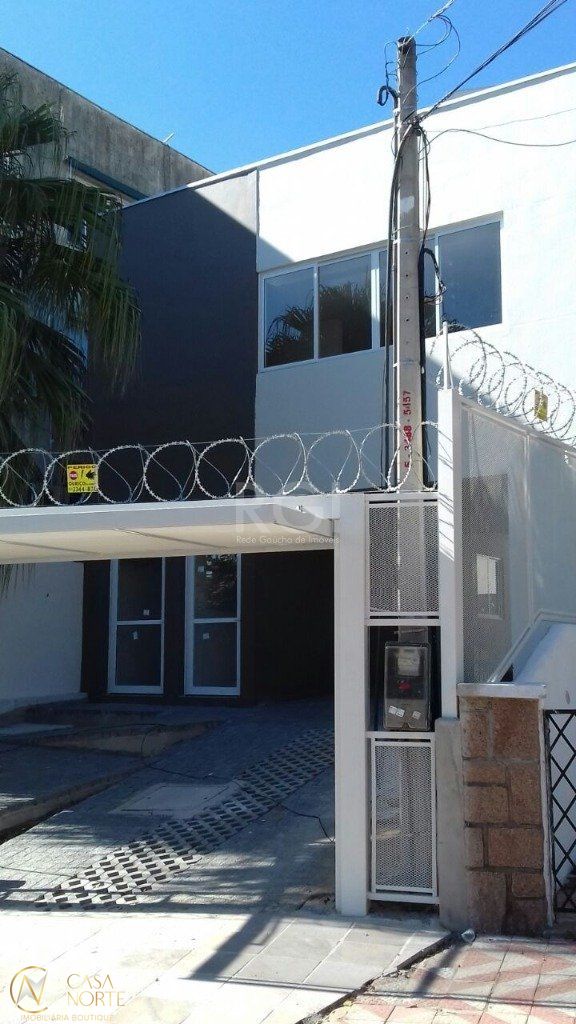 Apartamento à venda com 1 quarto, 75m², 2 vagas, Rua Fagundes Varela no bairro Santo Antônio em Porto Alegre