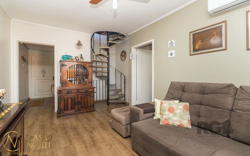 Cobertura à venda com 3 quartos, 150m², 2 vagas, Rua Professor Cristiano Fischer no bairro Petrópolis em Porto Alegre