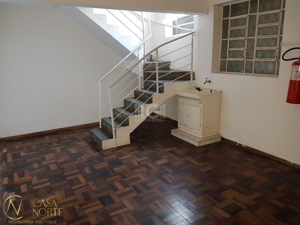 Loja à venda , 93m², Avenida Protásio Alves no bairro Rio Branco em Porto Alegre
