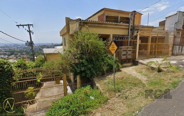 Terreno à venda  com 340m², Rua Cleberto Guedes no bairro Cascata em Porto Alegre