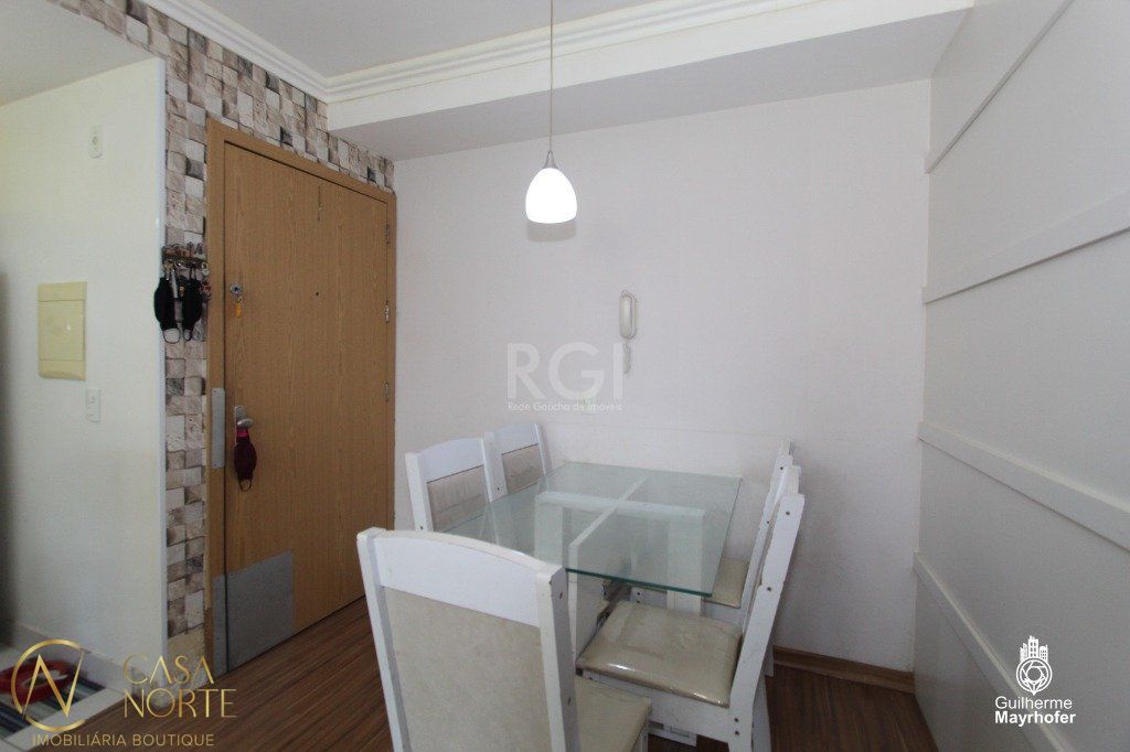 Apartamento à venda com 2 quartos, 52m², 1 vaga, Rua Carlos Reverbel no bairro Jardim Carvalho em Porto Alegre