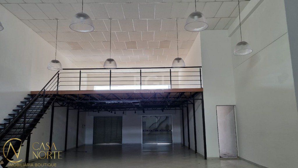 Loja à venda , 236m², Avenida Niteroi no bairro Medianeira em Porto Alegre