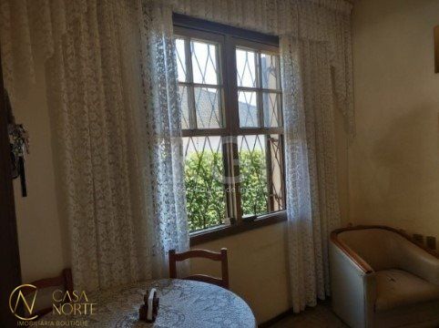 Casa à venda com 3 quartos, 100m², 2 vagas, Rua Julio Lopes dos Santos Sobrinho no bairro Santa Tereza em Porto Alegre