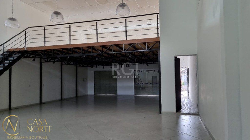 Loja à venda , 236m², Avenida Niteroi no bairro Medianeira em Porto Alegre